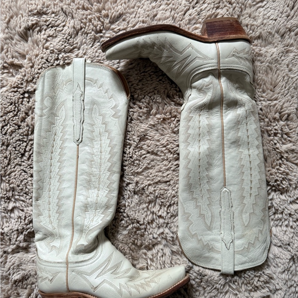 Lucchese Cream Western Boots - Picture 3 of 5